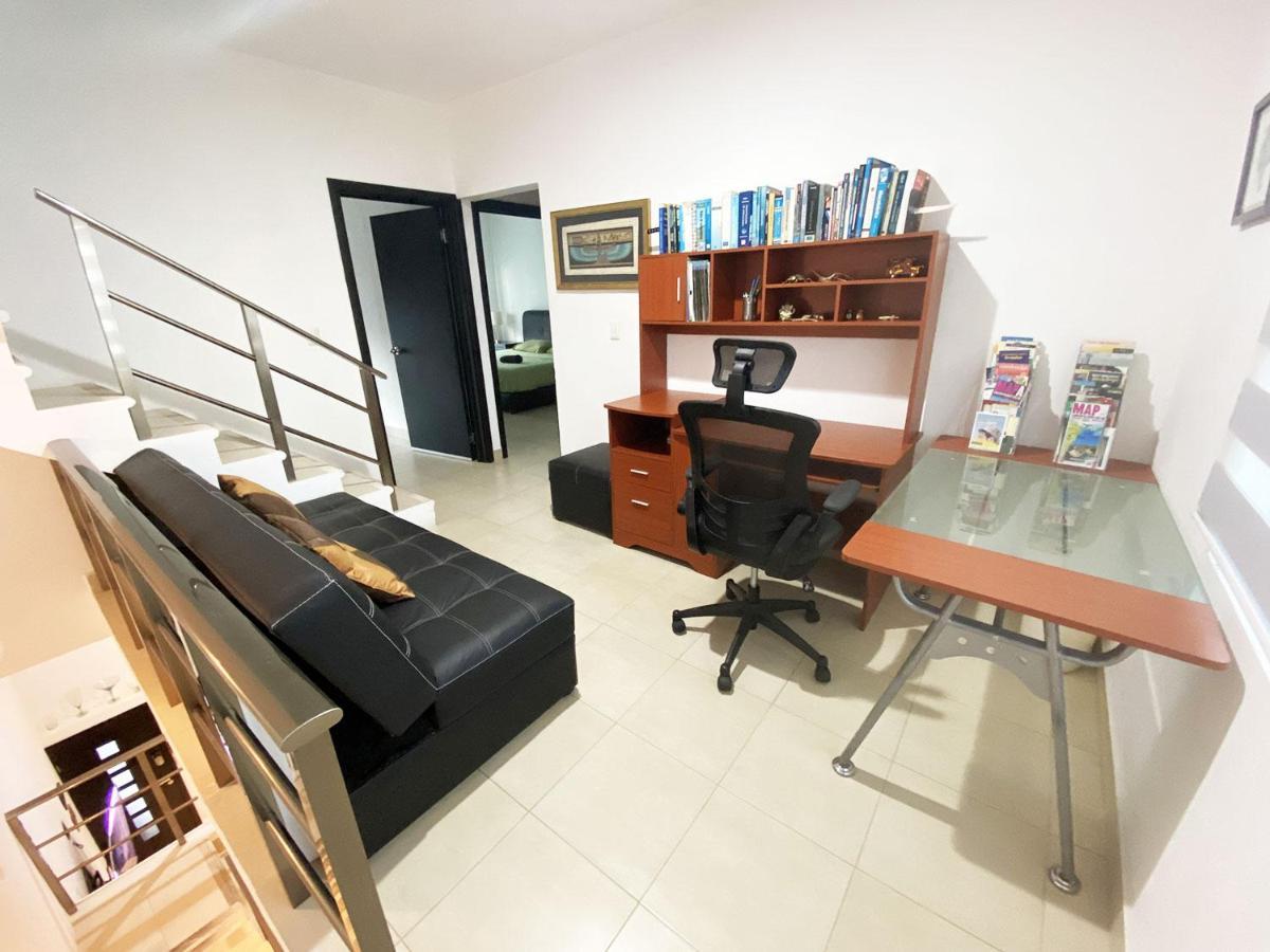 Geek-chic Townhouse Holiday home *