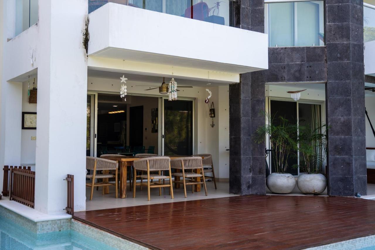 Stunning Ocean Front By Boutique Apartment