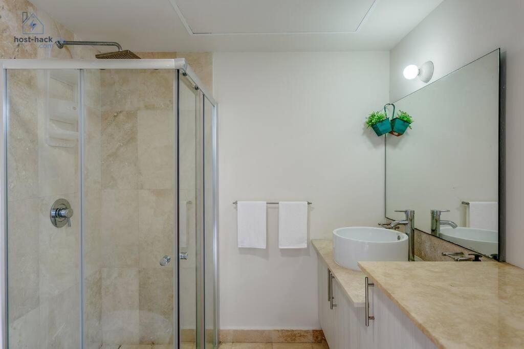 Danzamar 7, Modern 2 Blocks Away From 5th Avenue