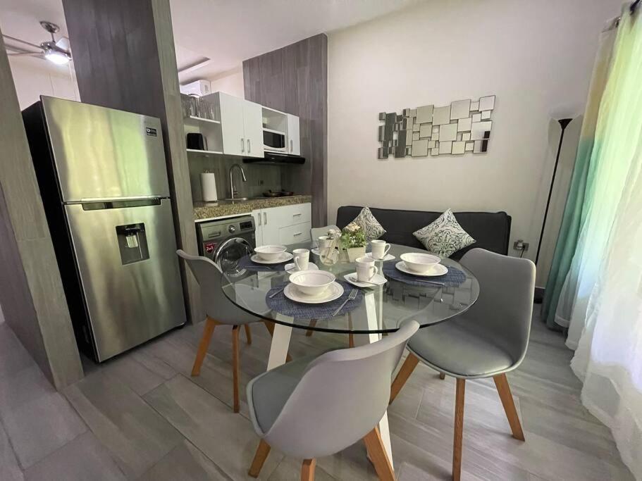 Apartment Beauty W Gym Sauna Pool Close 5th Ave &beach *