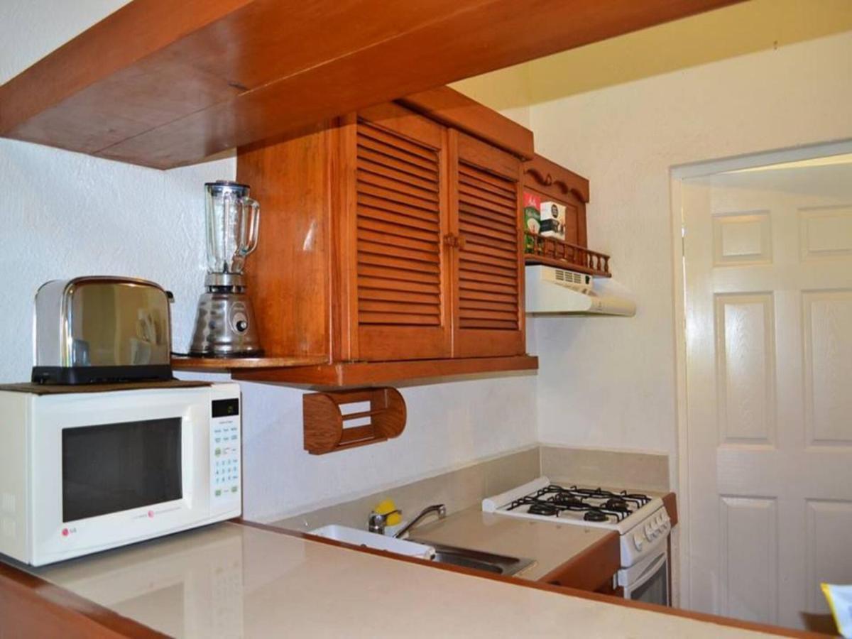 Apartment Beautiful On 10th Av In The Center Of Playa