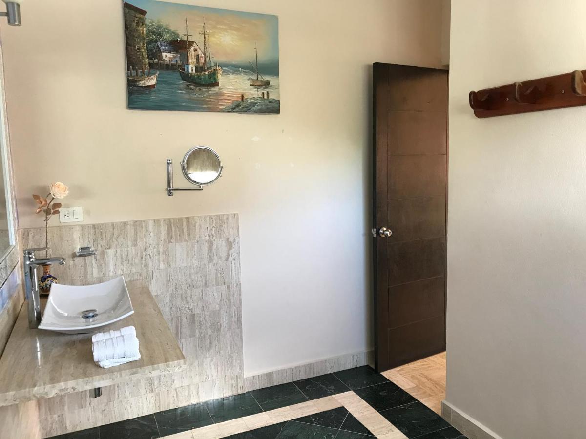 Real Escondida Guest house