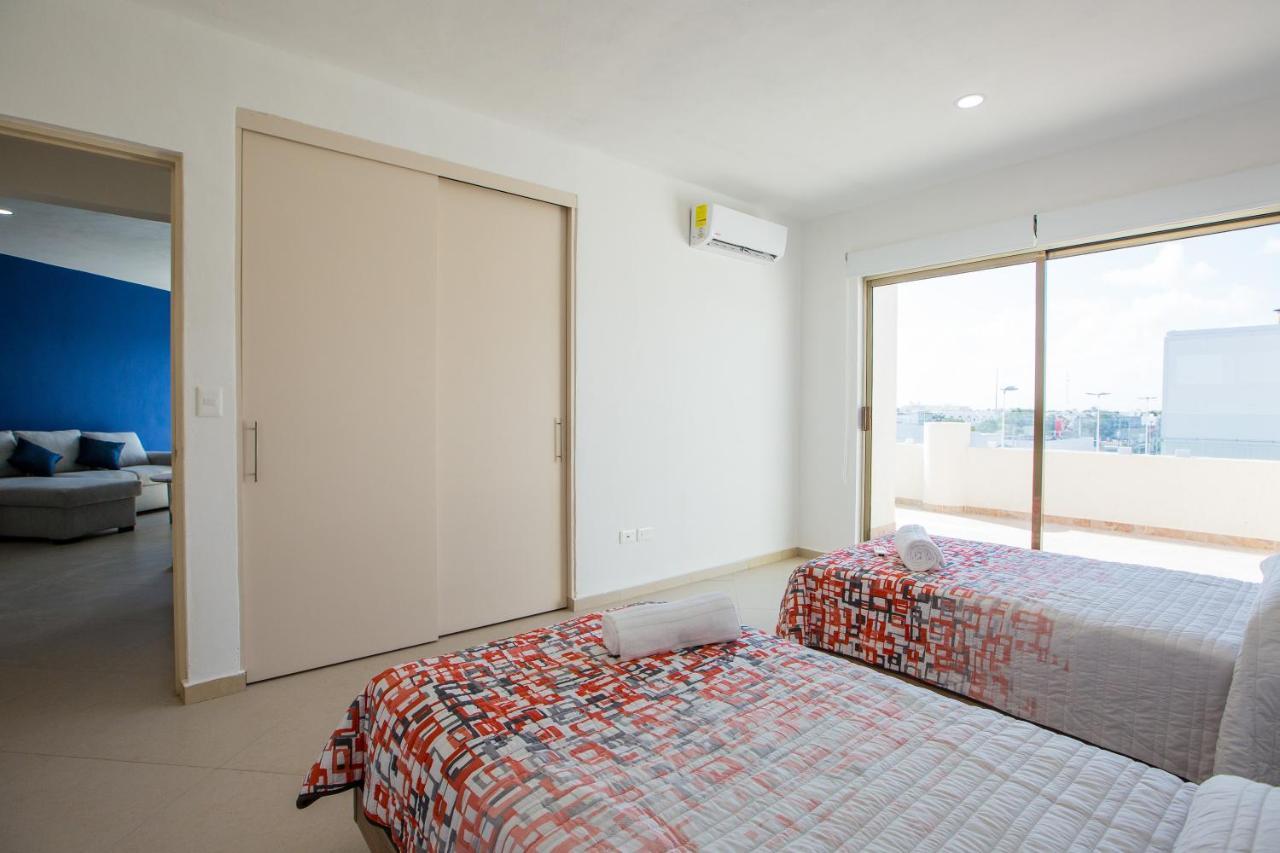 Penthouses & In Pdc! 2 & 1 Bedroom Units Close To The 5th Av *