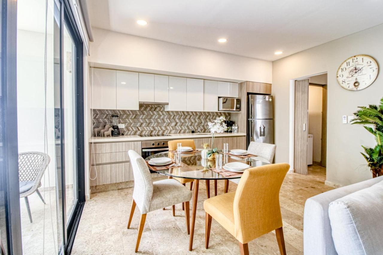 Pura Playa # 401, Golden Sands Apartment
