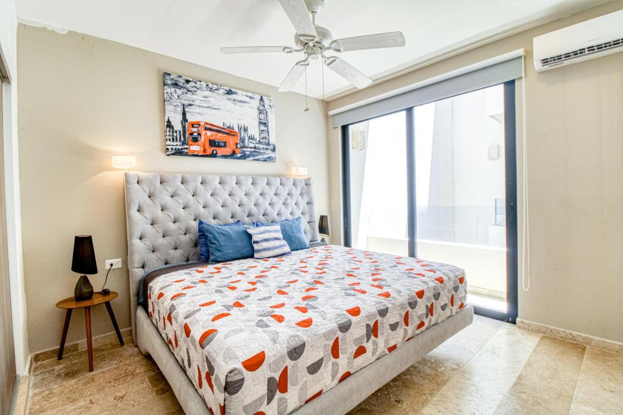 Pura Playa # 401, Golden Sands Apartment