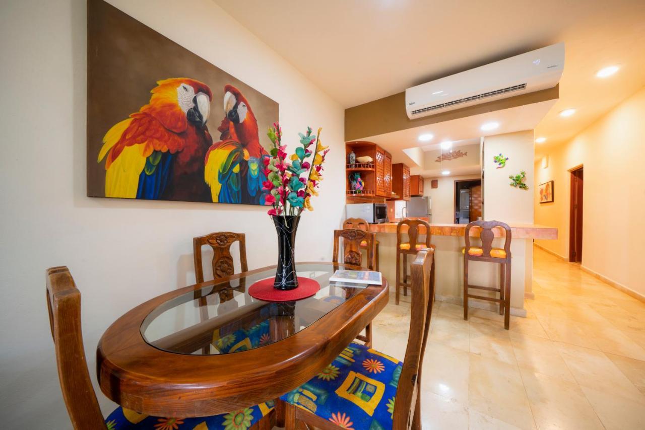 Rana Loca - Only 5 Min Walk To - At, Playacar, Chac Ha Apartment *