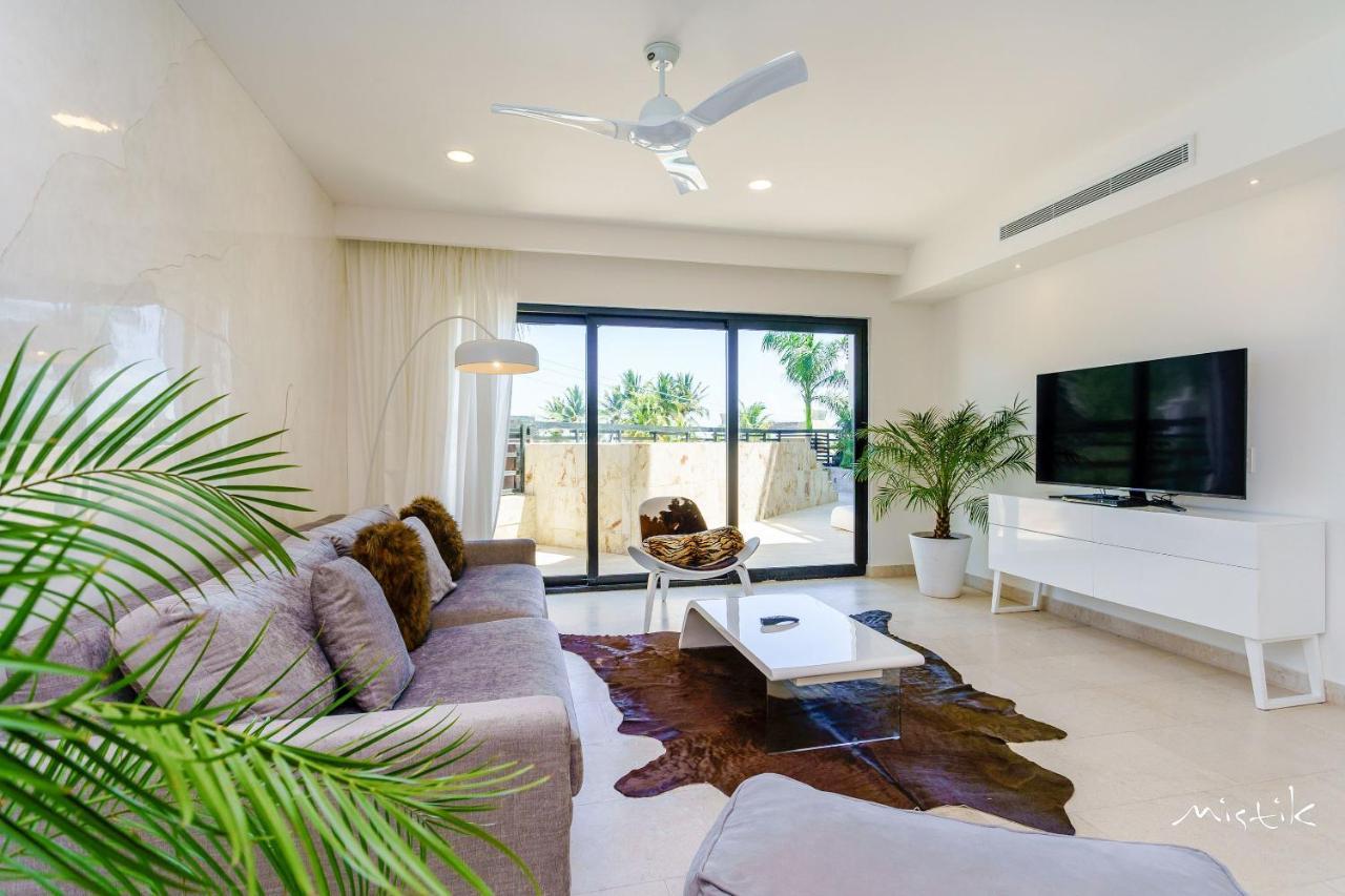Aldea Thai L Resort-style Pool & Gym Playa del Carmen