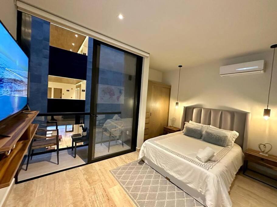 Appartement Pool View / Rooftop Pool, Jacuzzi, Gym & Bar *