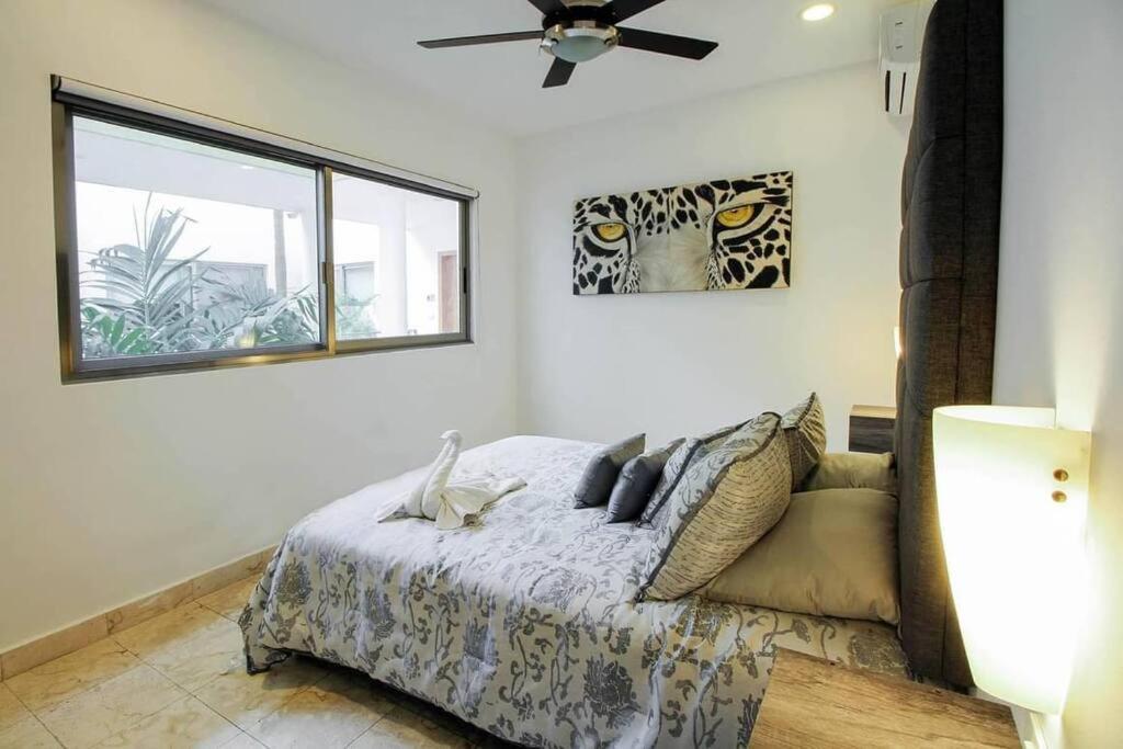Modern 2 Bdr, 3 Minutes Walk From The Beach, Central Location! Playa del Carmen