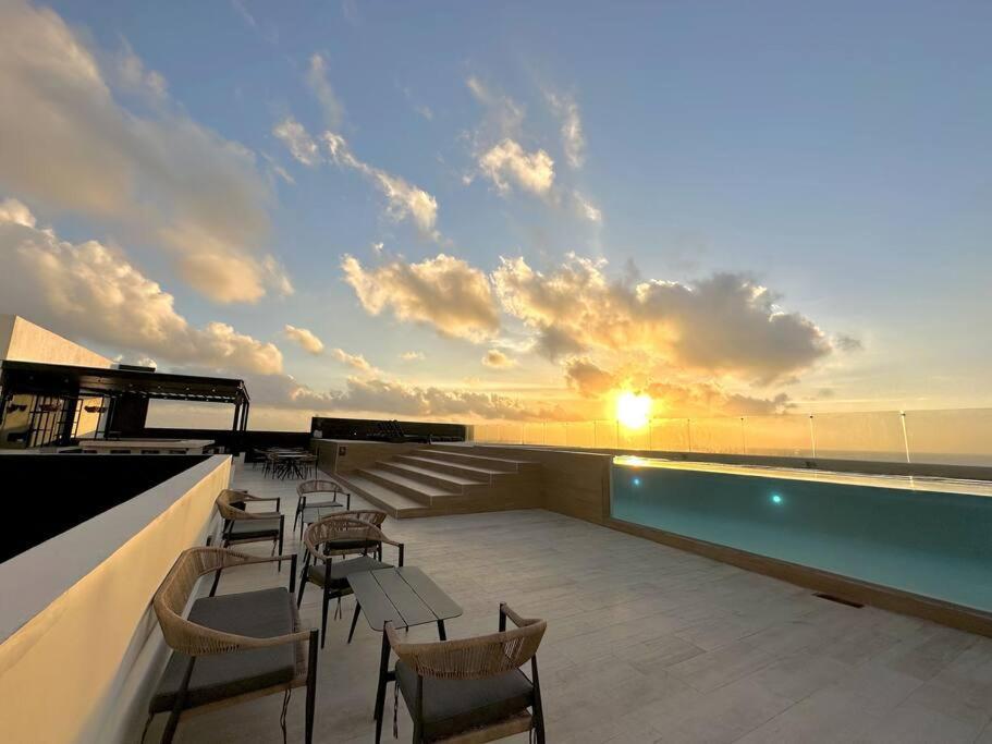 Apartment New Pool View Cozy / Jacuzzi, Gym & Pool Playa del Carmen