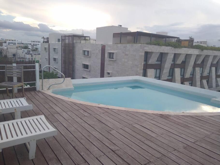 Comodo Departamento Con Alberca. * Playa del Carmen