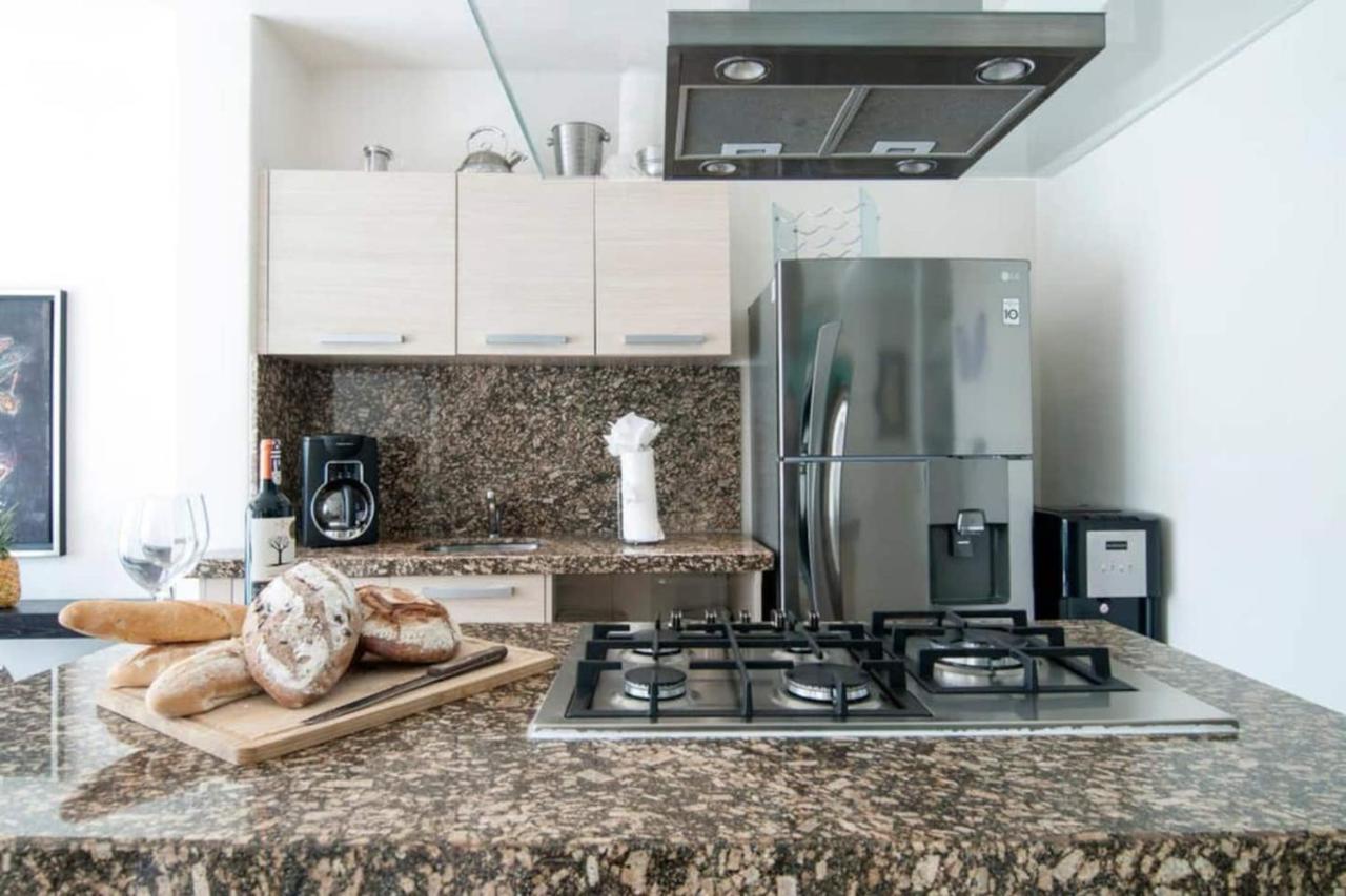 Luxurious & In Playa Steps From The Playa del Carmen