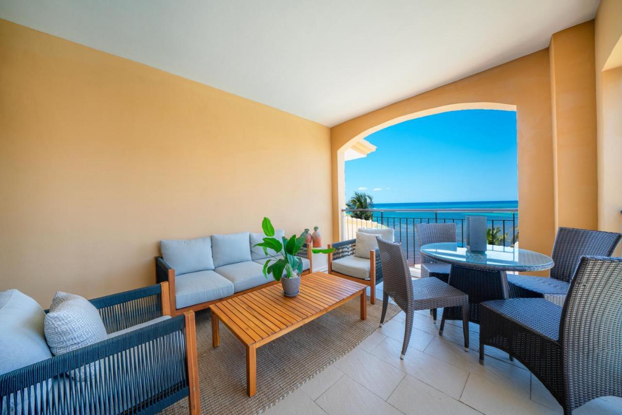 Сasa de vacaciones Surf 405 - Luxury Oceanview Beachfront 3 Bedroom With Gym - At El Faro