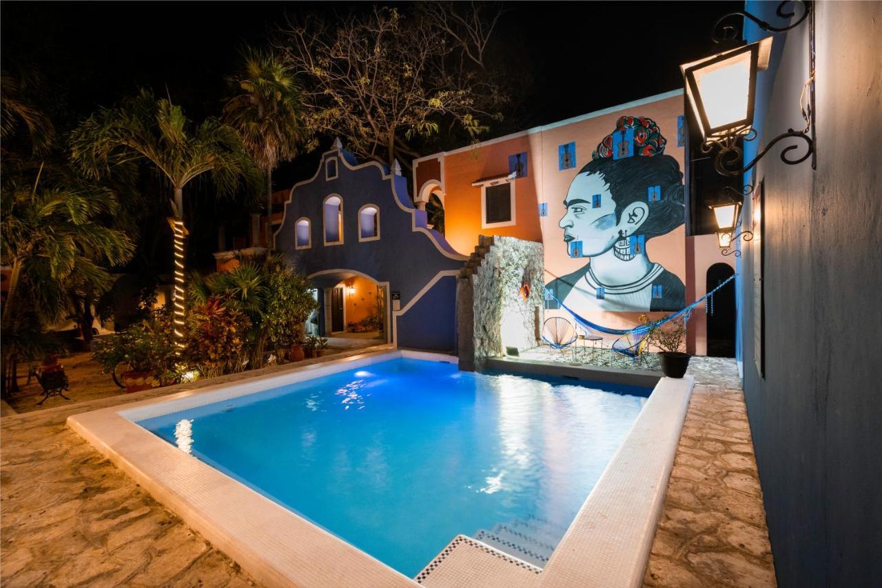 Hotel Casa De Flores 3*