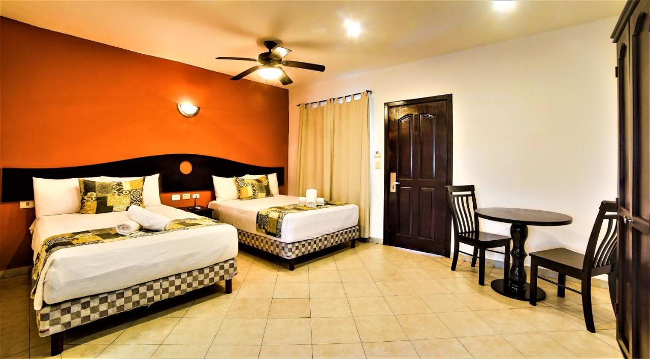 Hotel Colonial 3*