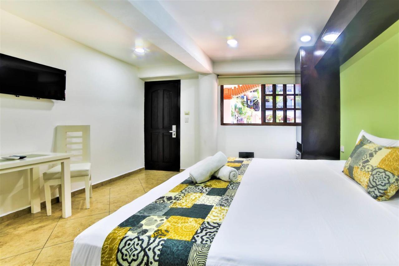Colonial 3*