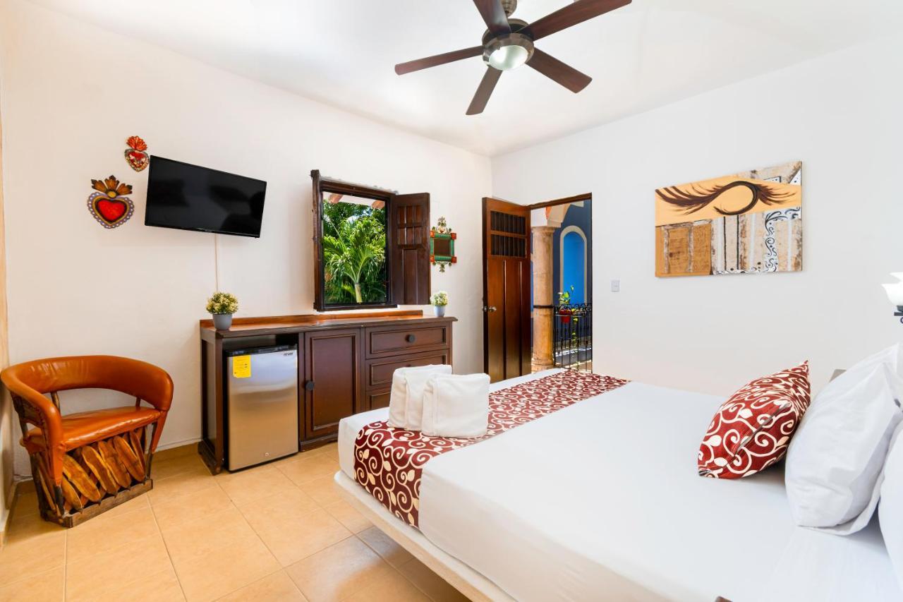 Casa De Flores 3*
