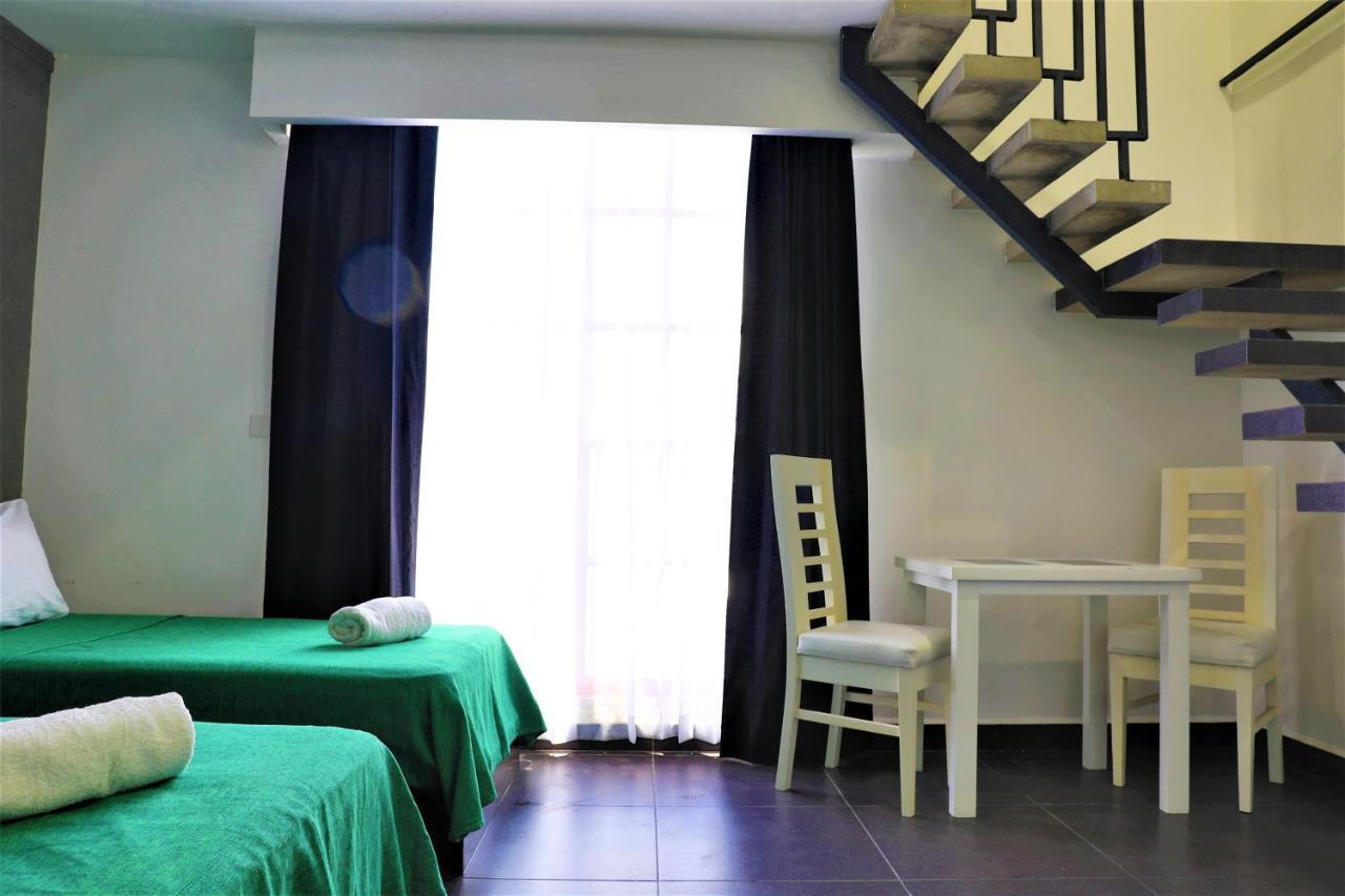 Hotel Colonial