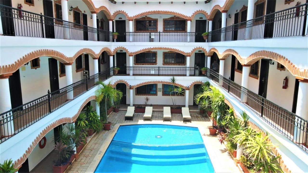 Colonial Hotel Playa del Carmen