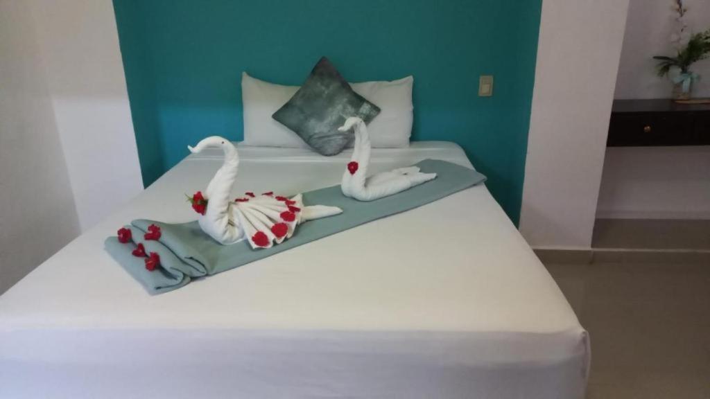 Playa Y Mar Suites - Avenida Quinta - Only 1 Block From Beach!!! 3* Playa del Carmen