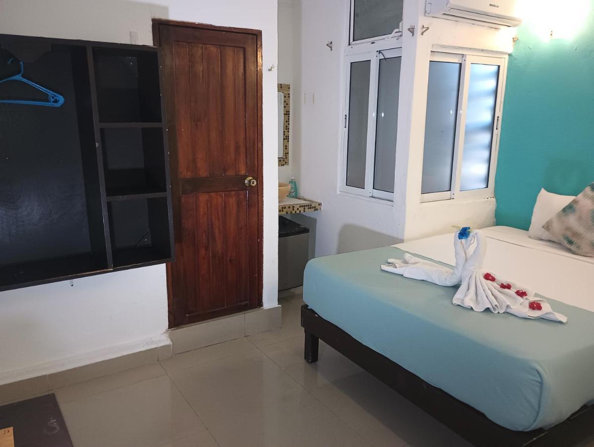 Playa Y Mar Suites - Avenida Quinta - Only 1 Block From Beach!!!