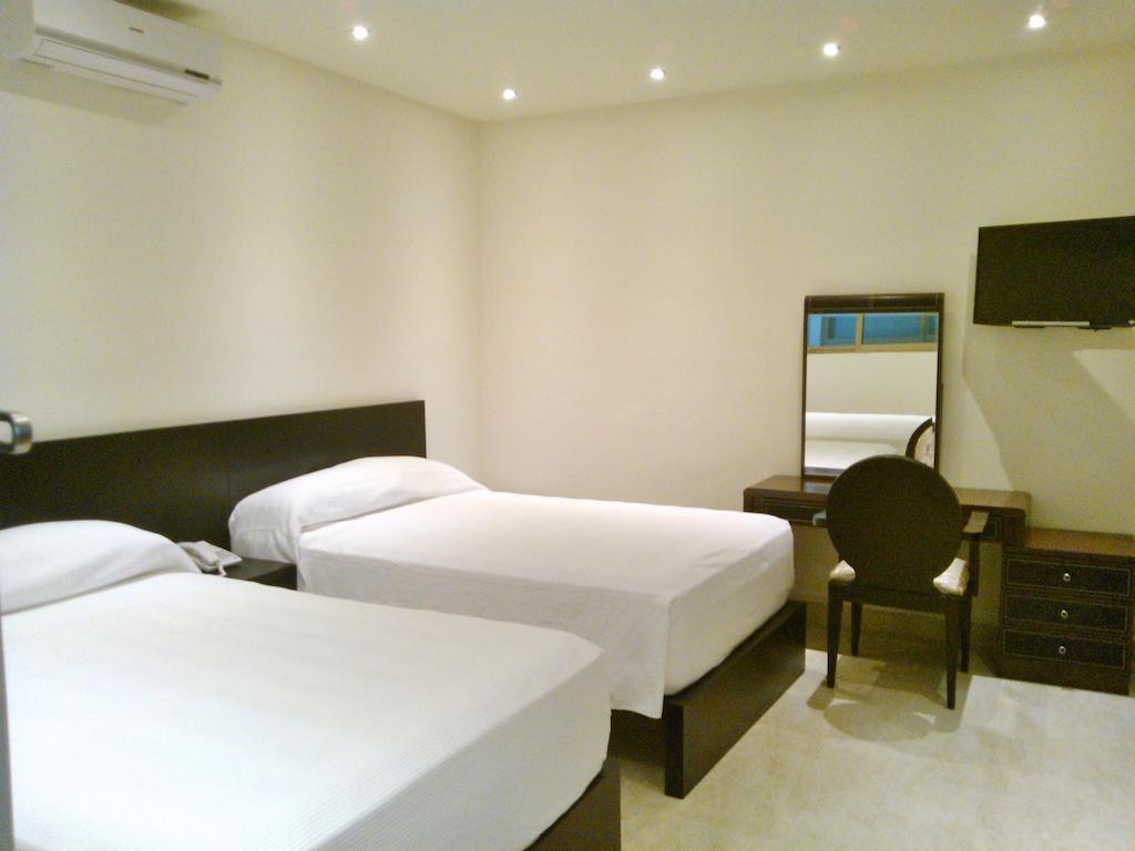 Hotel 770