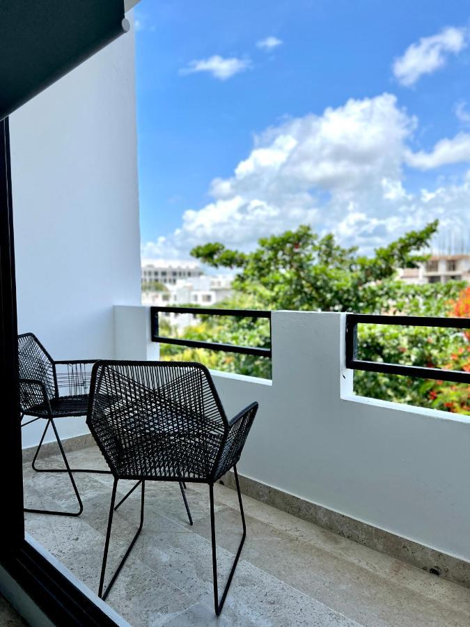 Paradise Steps 5thav & * Playa del Carmen