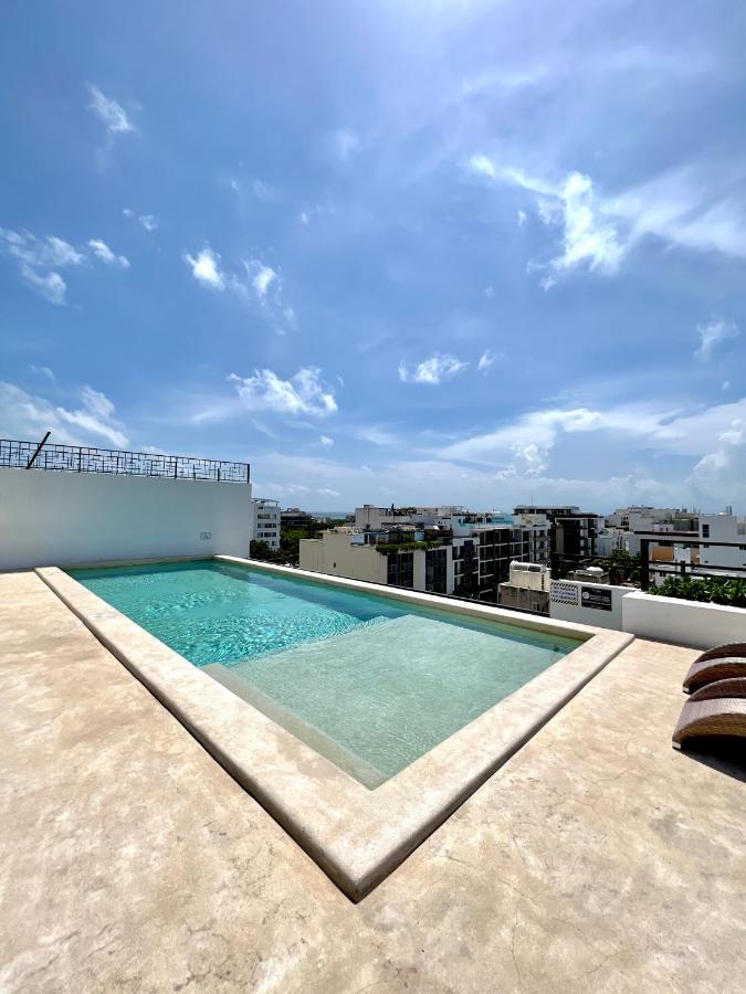 Paradise Steps 5thav &