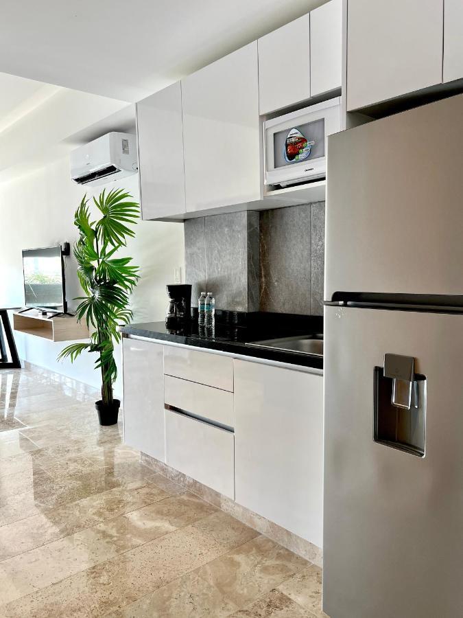 Apartment Location One Block From 5th Playa del Carmen