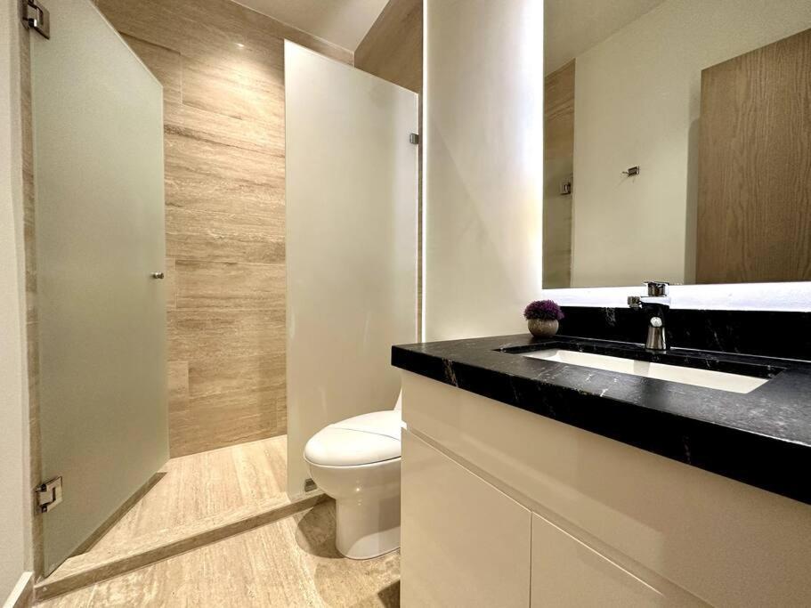 Modern Loft With Rooftop Pool & Steps From The By Solmar Playa del Carmen