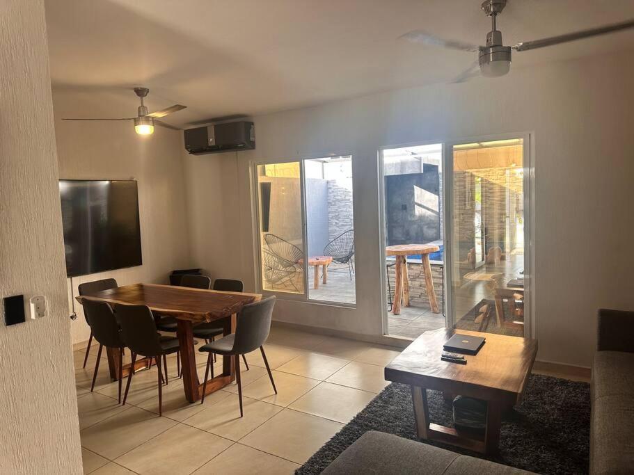 Villa Paradise *