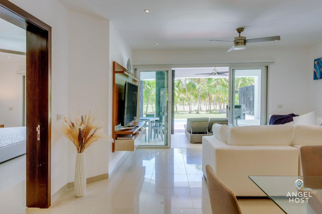 New With Private Pool Restaurants And Gym Apartment *