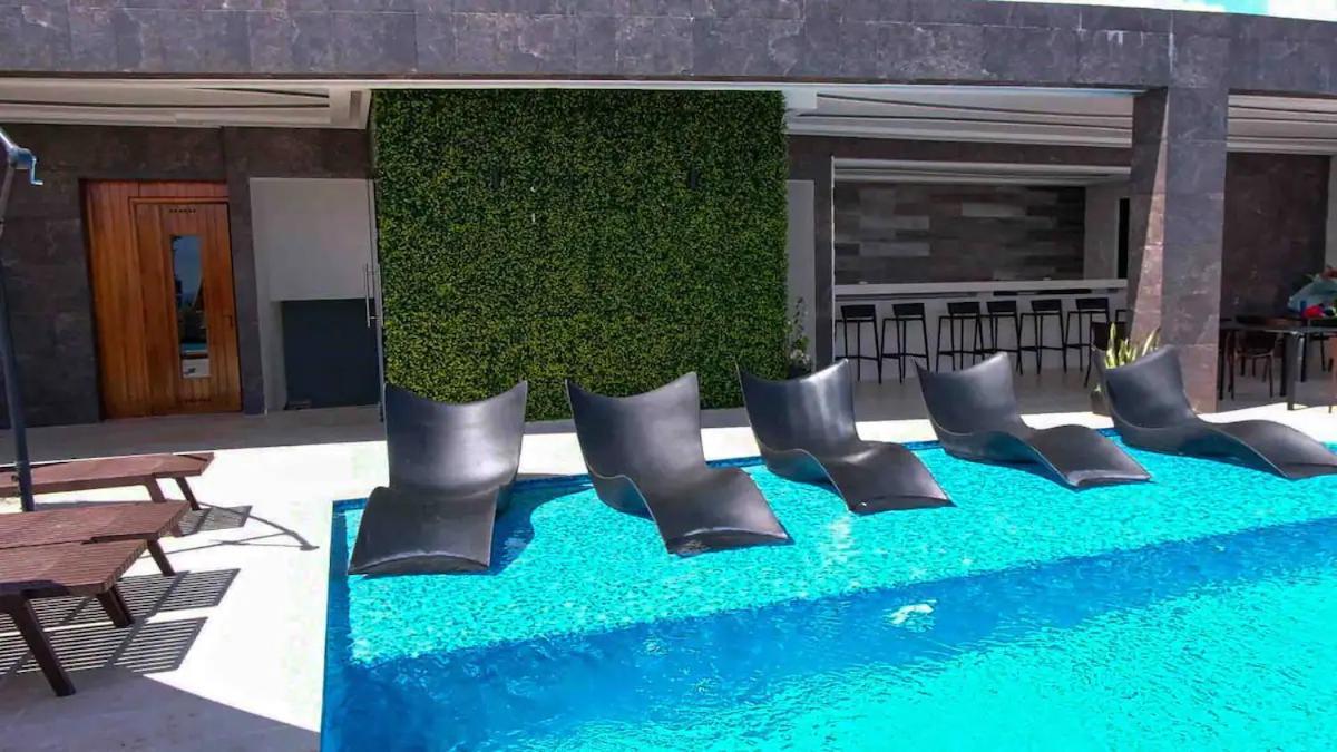 Stayon5a.av.penthouse With Privatepool Freeparking Appartement *