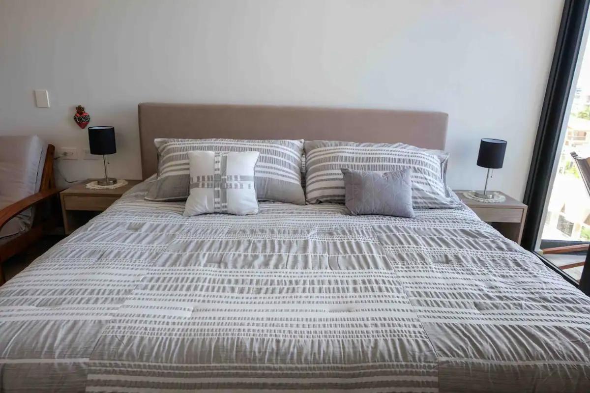 Stayon5a.av.penthouse With Privatepool Freeparking Appartement *