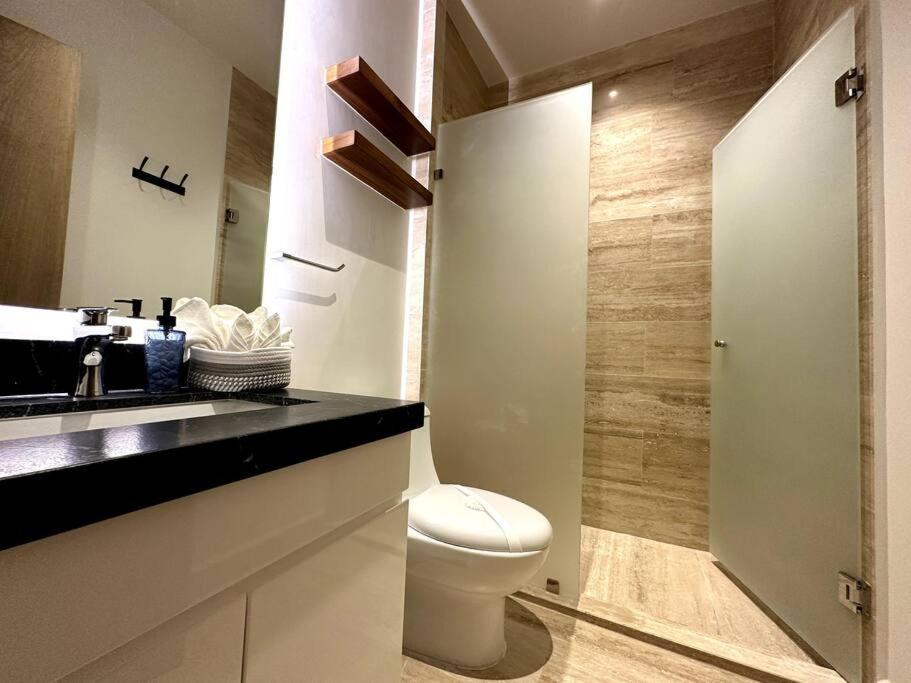 1br Modern Loft With Pool View, Rooftop & Gym Apartment