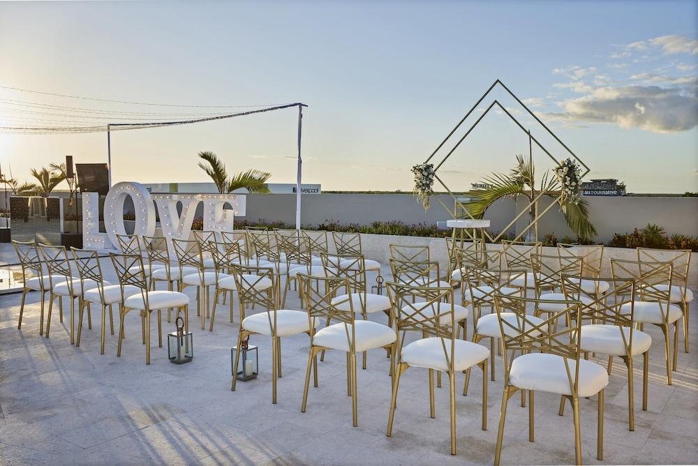 By Marriott Playa del Carmen