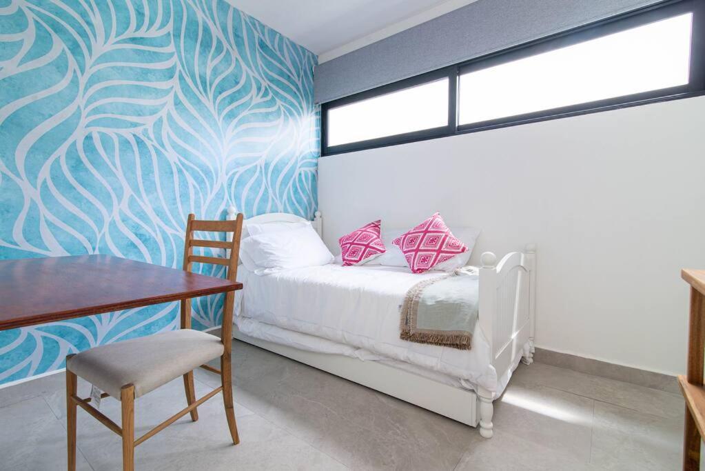 Beautiful 4br, Up To 8 Guests, Private Pool, 10 Min To Holiday home Playa del Carmen