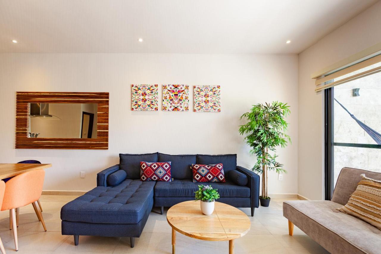 Brand New! 10min To Wifi 200mb Gym Pool Apartment *