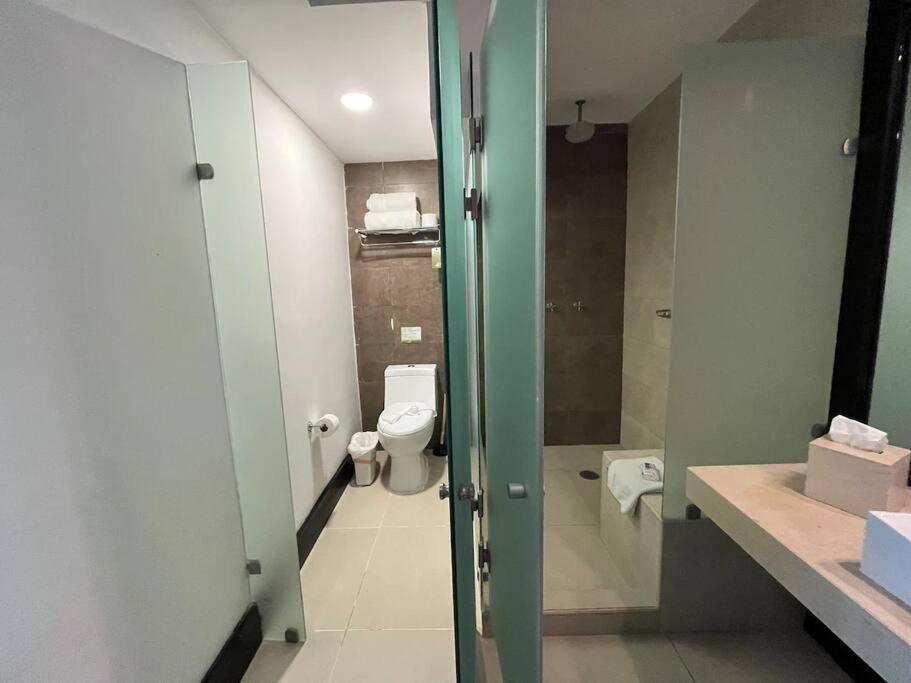 Apartamento Coastal Serenity: Mangrove View Studio Playa del Carmen
