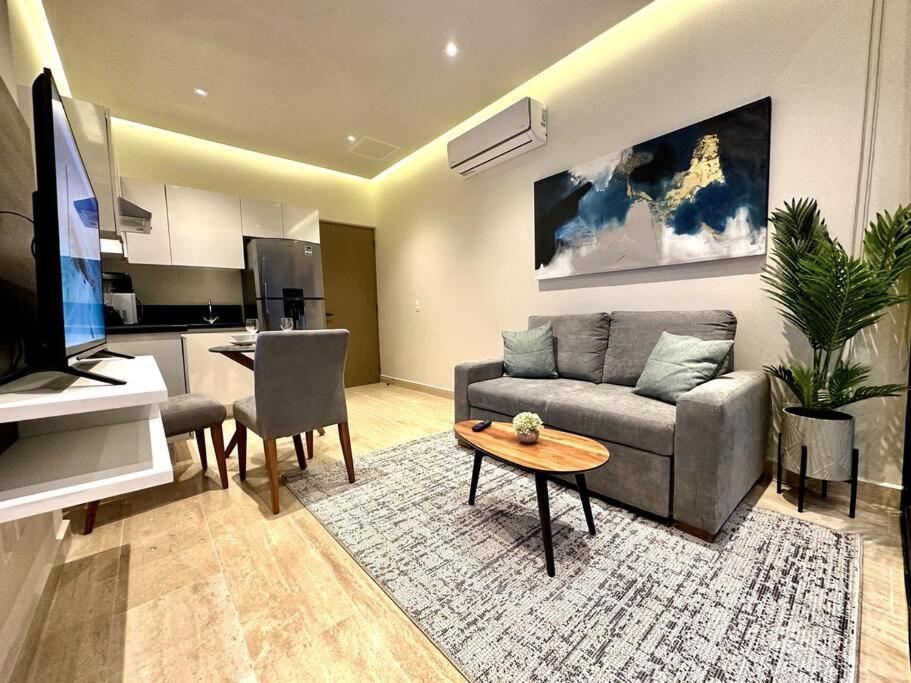 Luxury Steps From The By Solmar Apartment *