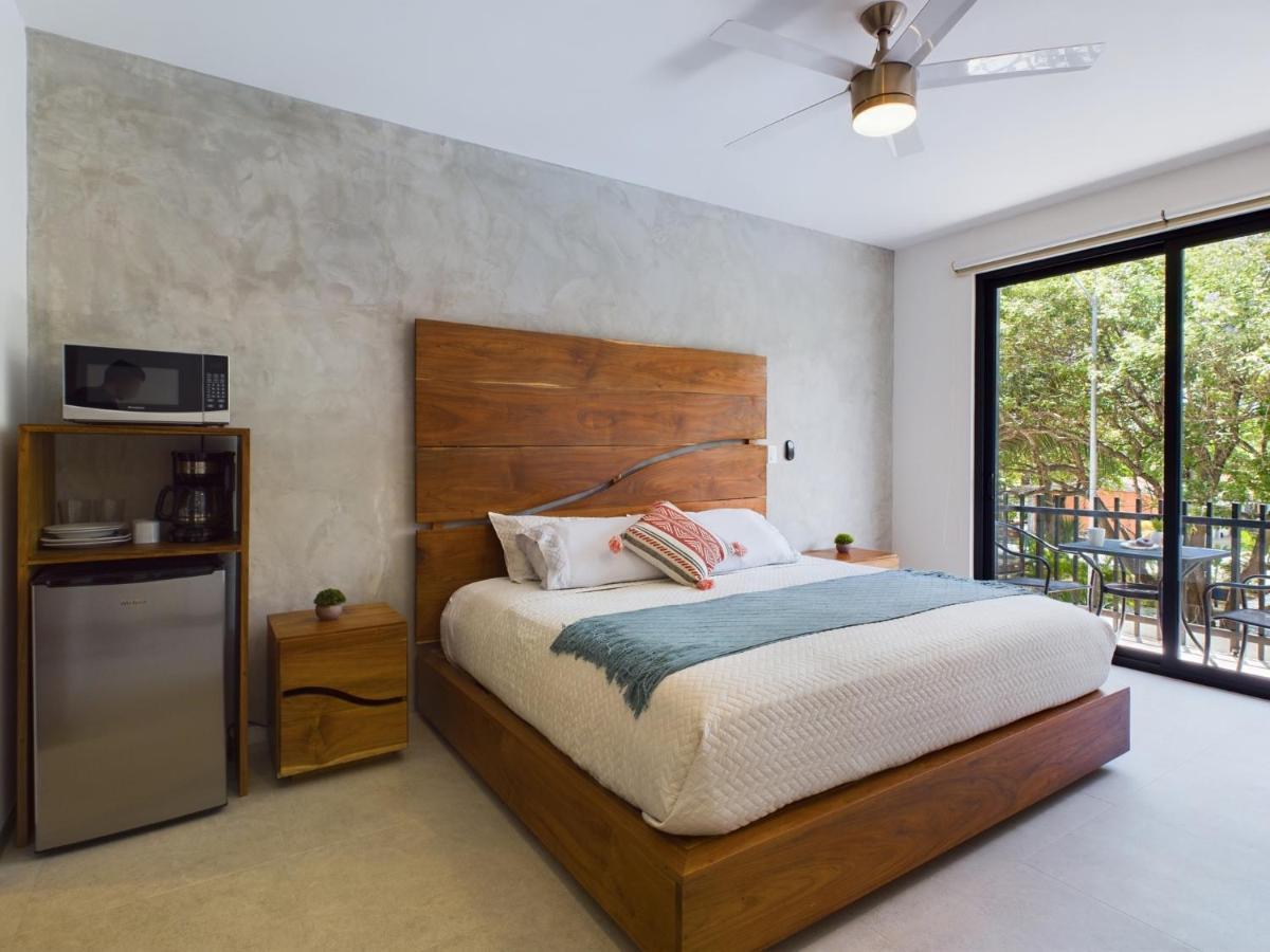 Spacious And Centrally A Few Streets From The By Yeah Playa del Carmen
