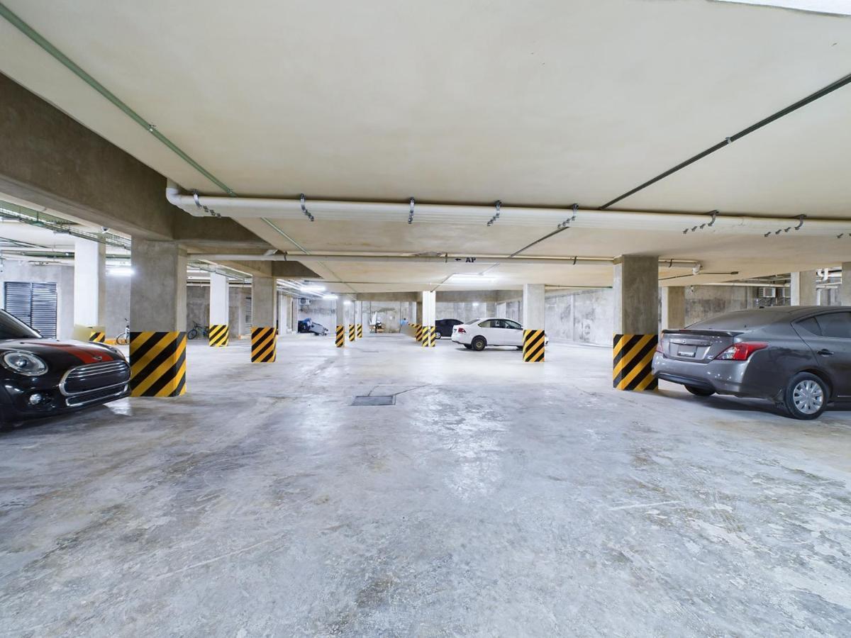 Spacious And Centrally A Few Streets From The By Yeah Apartamento *