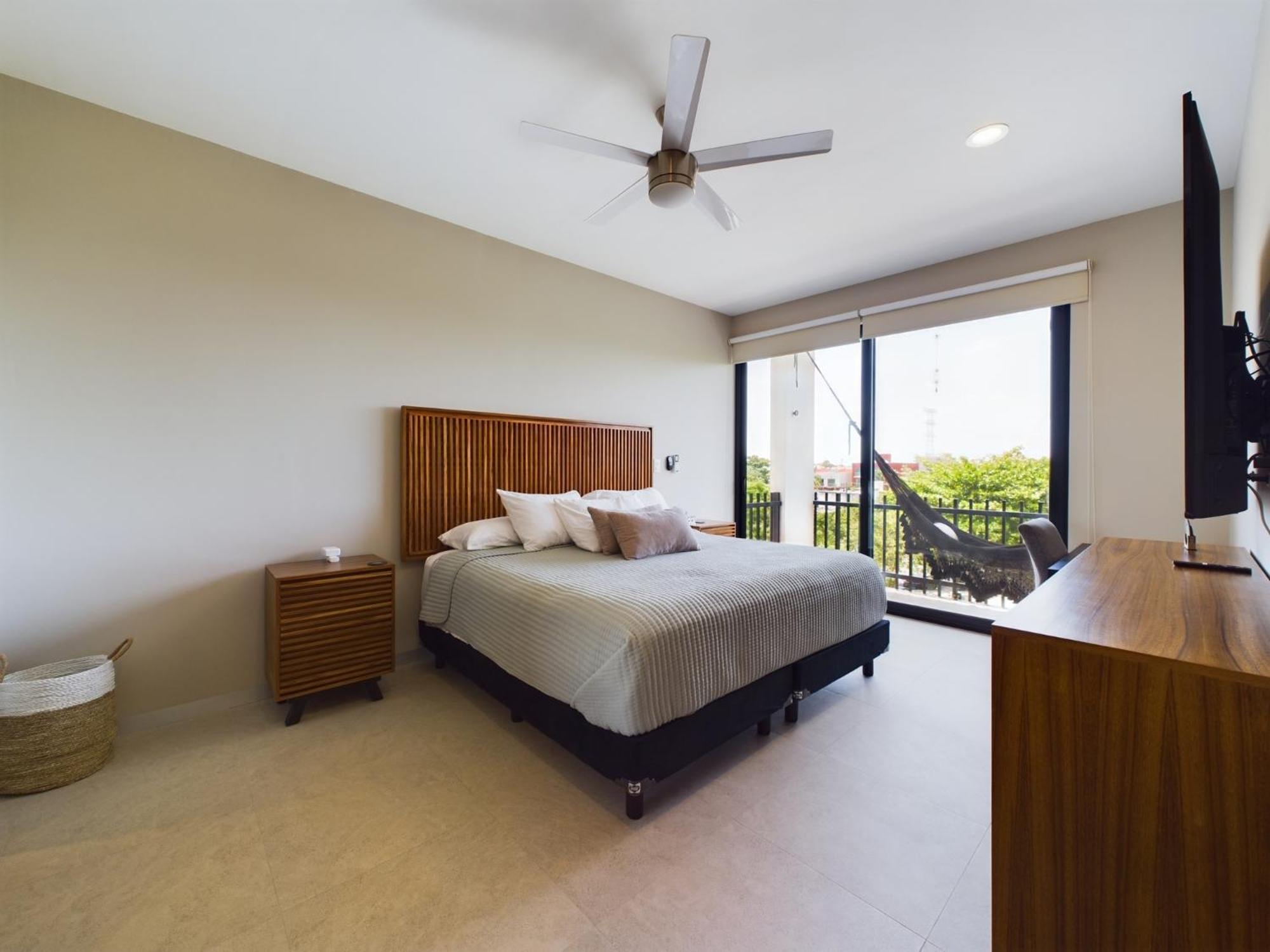 Spacious And Centrally A Few Streets From The By Yeah