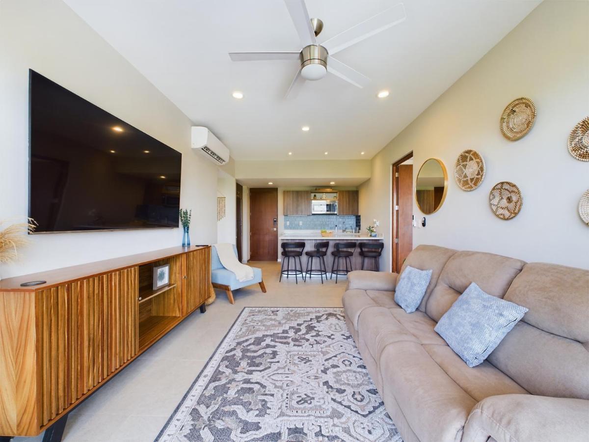 Spacious And Centrally A Few Streets From The By Yeah * Playa del Carmen