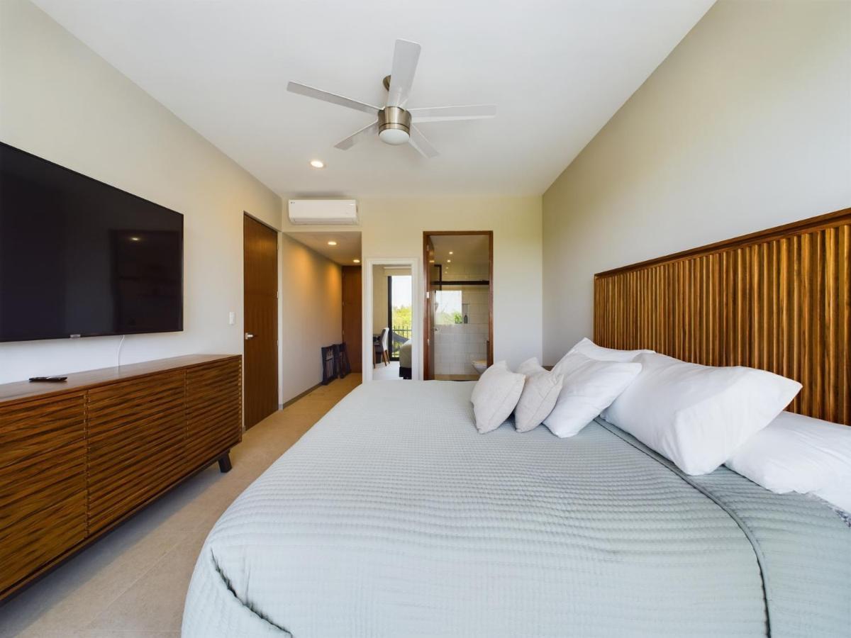 Apartment Spacious And Centrally A Few Streets From The By Yeah