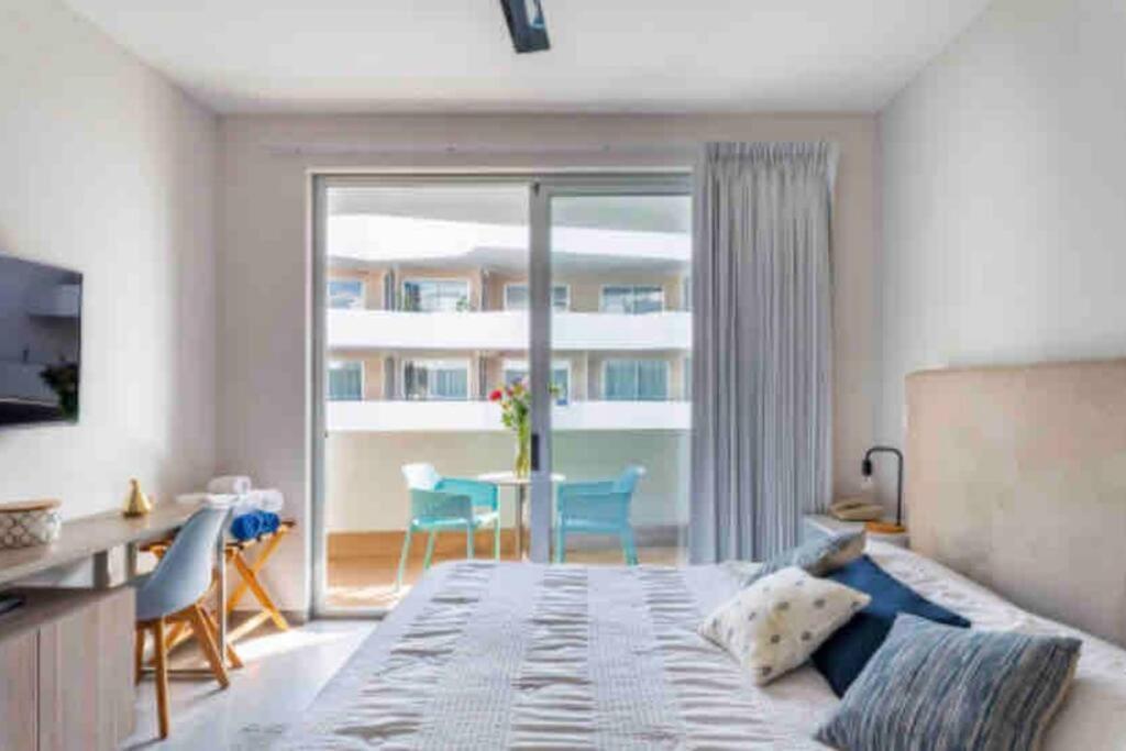 Apartment Ideally Located Steps From The 5th Avenue Playa del Carmen