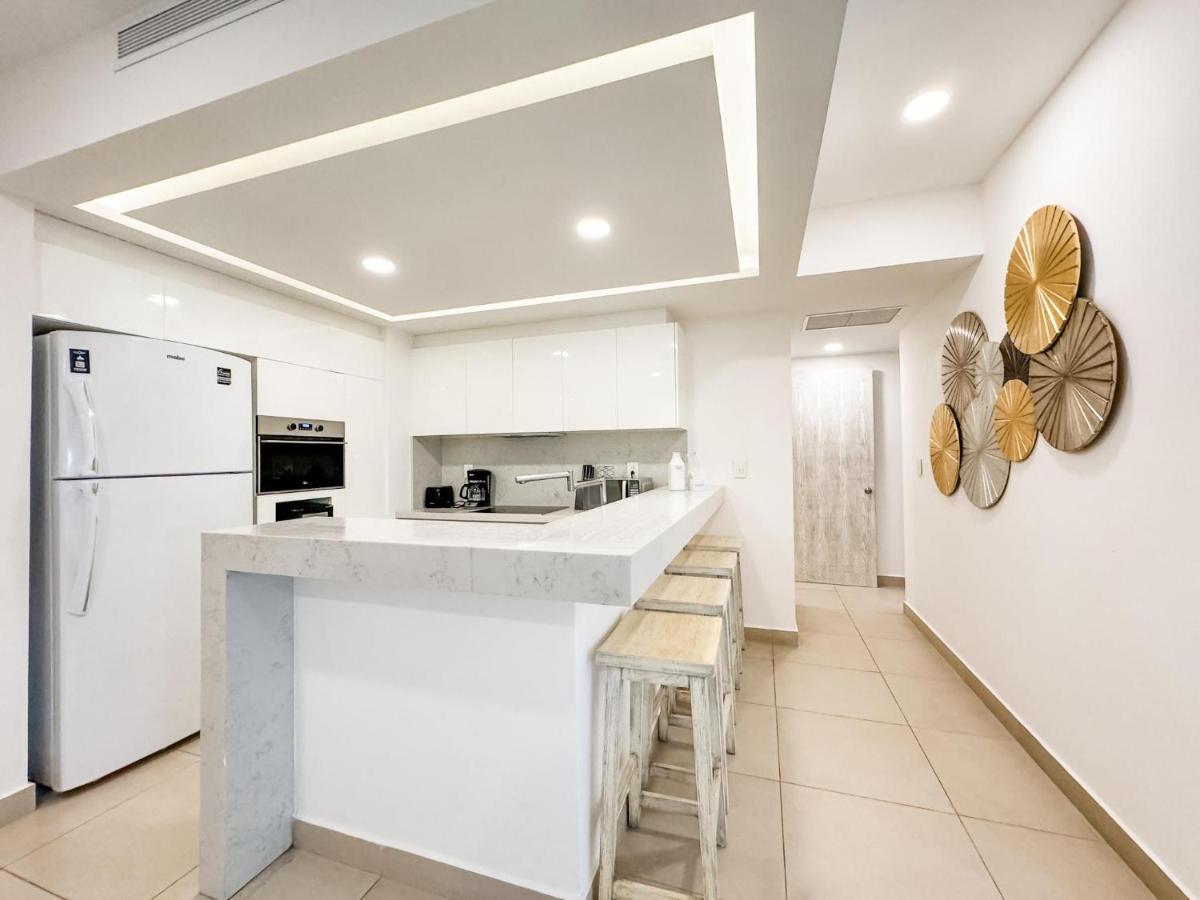 Ata30 -2 Bed Gym Parking Wifi Club Apartment Playa del Carmen