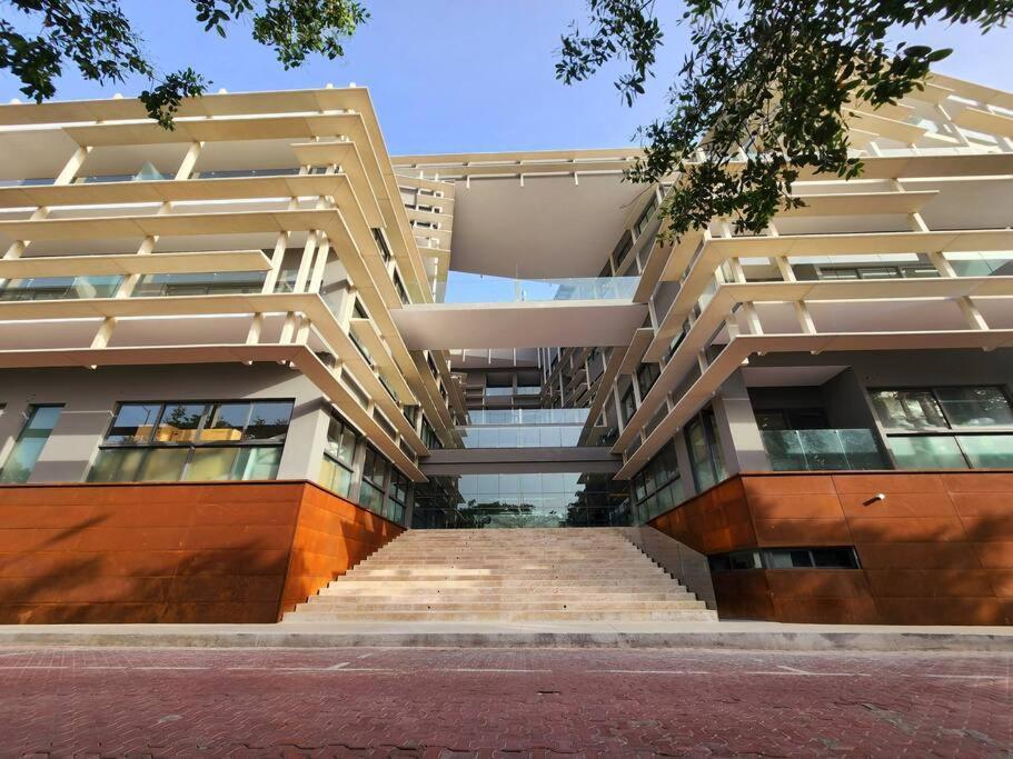 Casa Camaleon Luxury Condominium. Sea Views. Pools Apartment