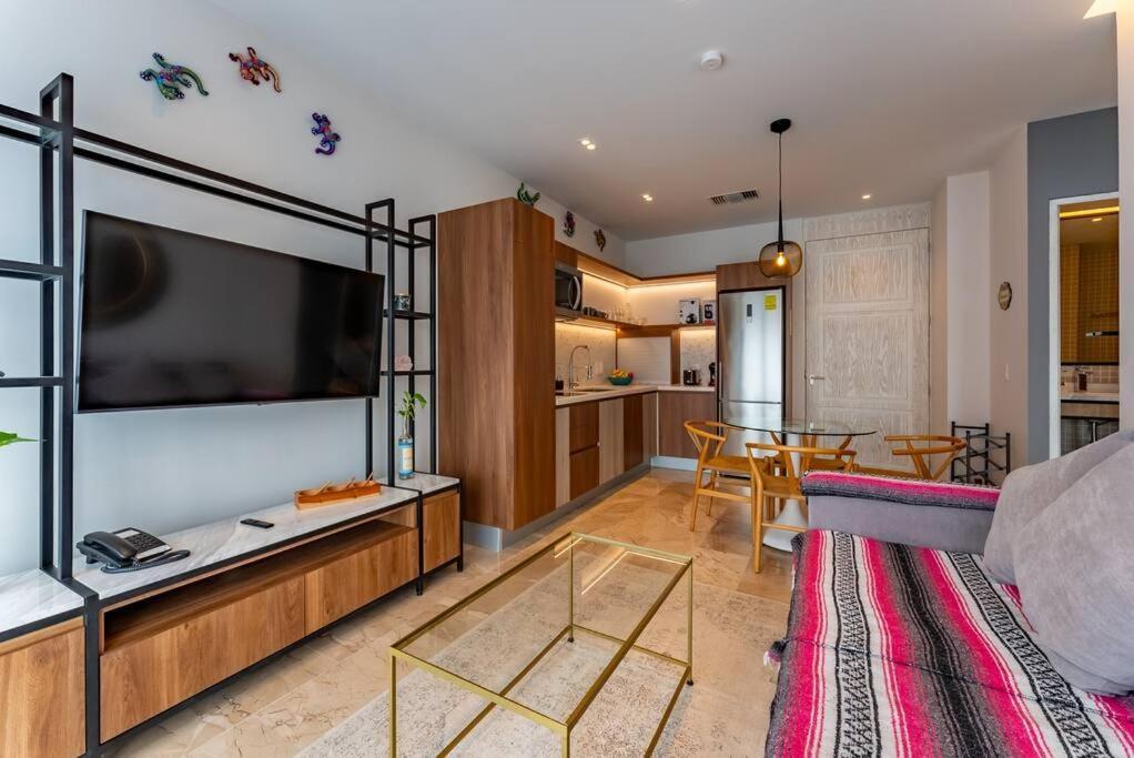 Casa Camaleon Luxury Condominium. Sea Views. Pools Apartment Playa del Carmen