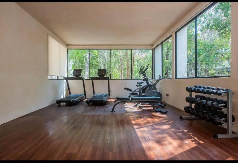 New Modern In Apartment *
